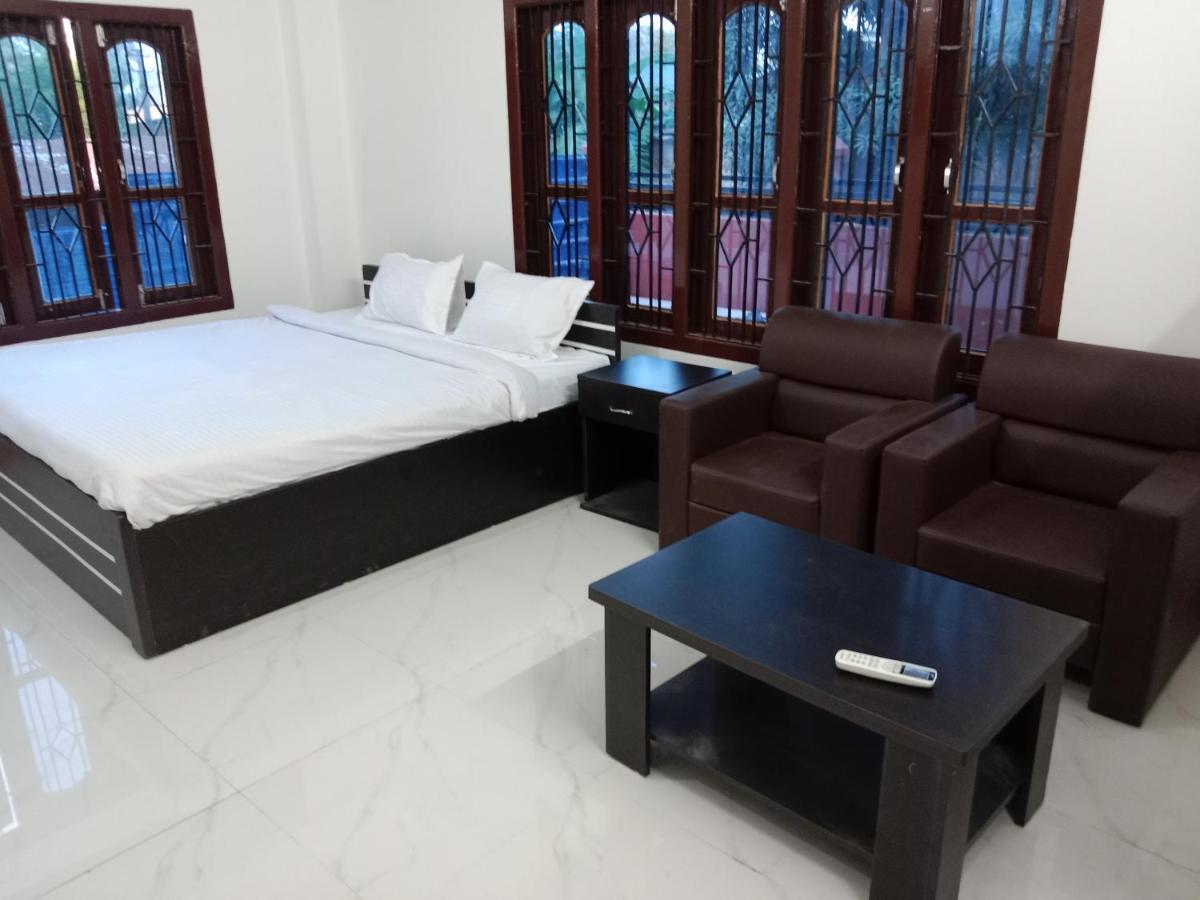 Niroda Guest House Ґувахаті Екстер'єр фото